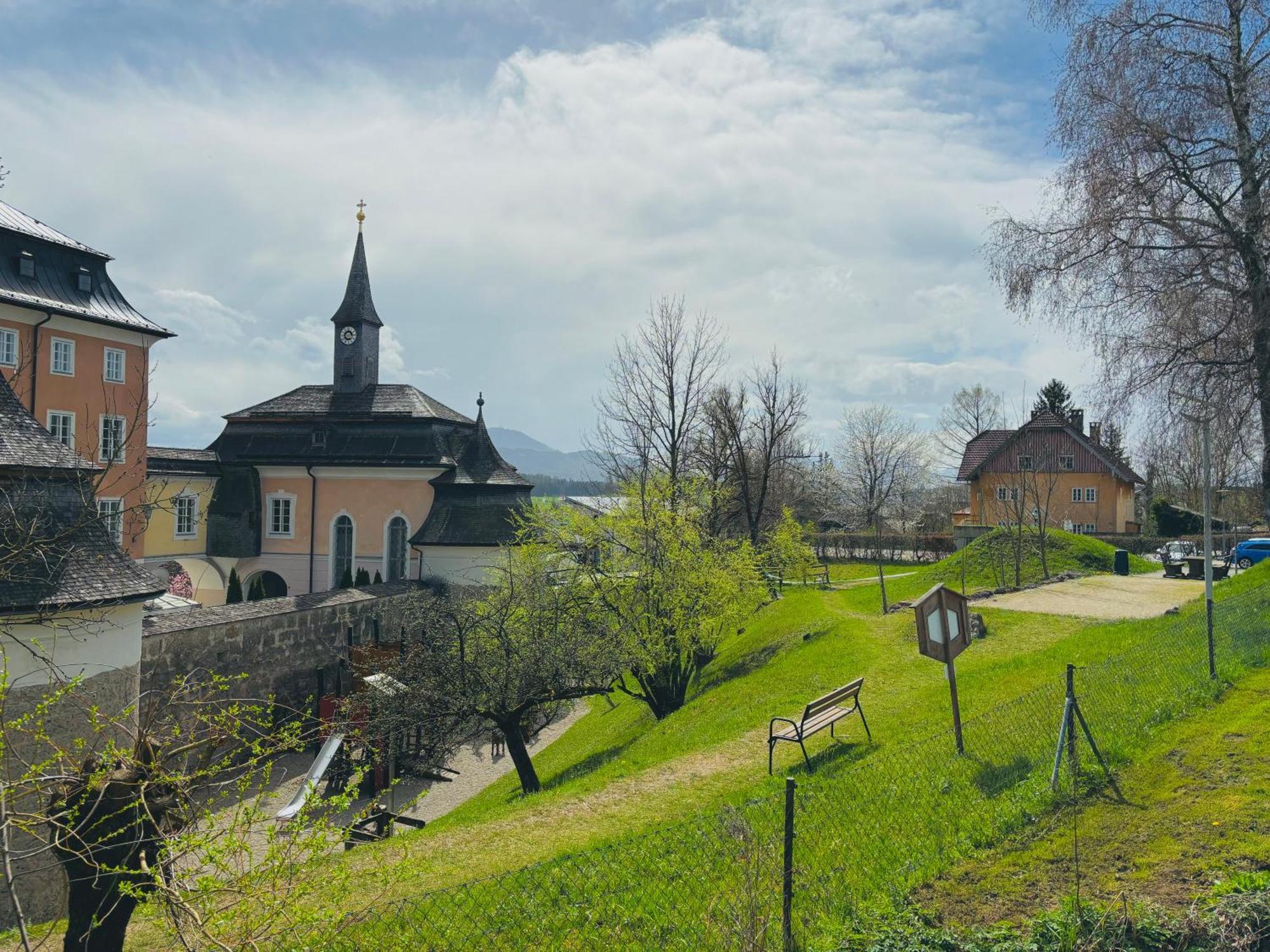 Gaesthaus "Seeblick" Seekirchen am Wallersee Zewnętrze zdjęcie