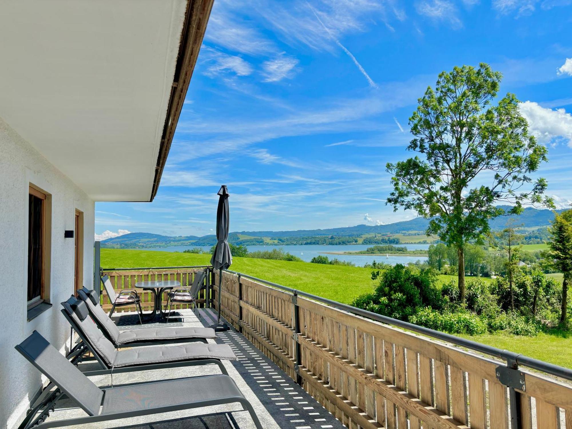 Gaesthaus "Seeblick" Seekirchen am Wallersee Zewnętrze zdjęcie